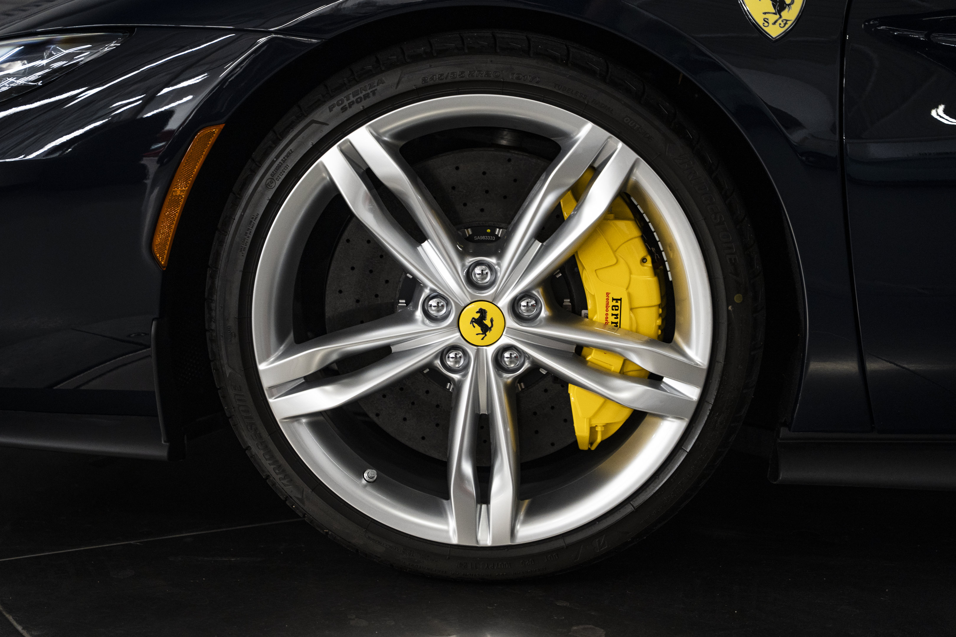 Used 2025 Ferrari 296 GTS RWD image 17