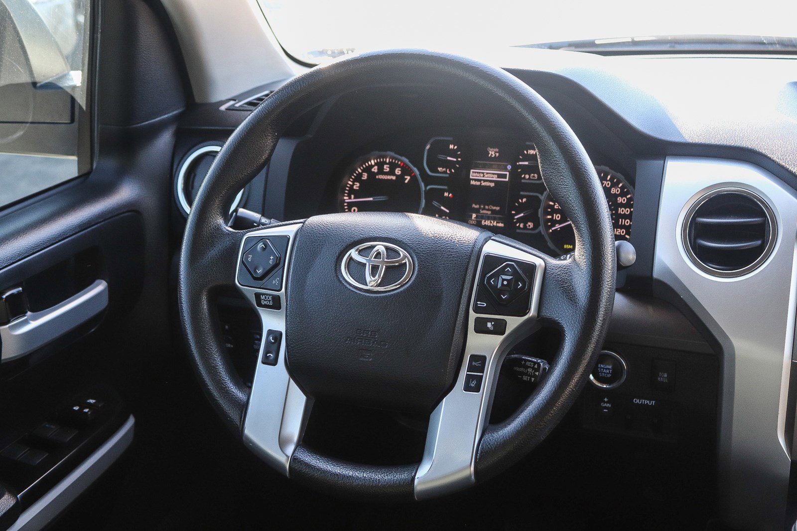 Used 2021 Toyota Tundra SR5 w/ TRD Off-Road Plus Package image 18