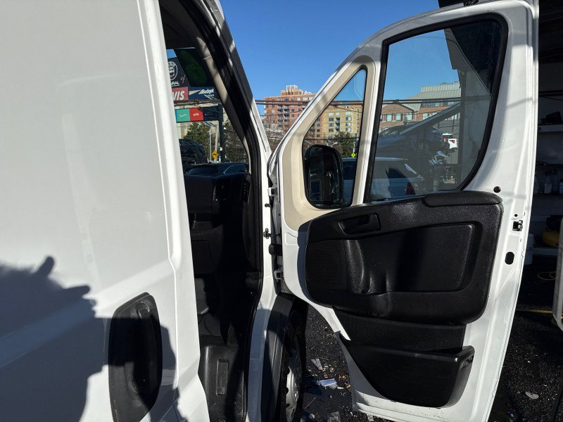Used 2016 RAM ProMaster 2500 image 13