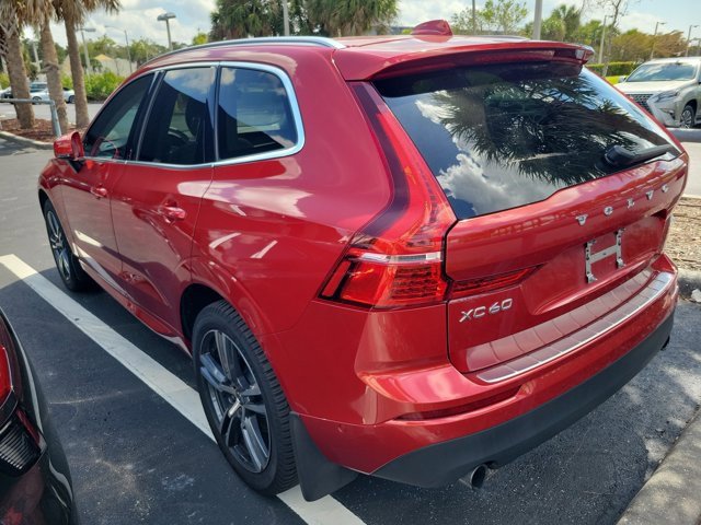 Used 2019 Volvo XC60 T5 Momentum w/ Protection Package image 3