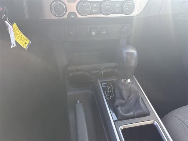 Used 2022 Toyota Tacoma SR5 image 20