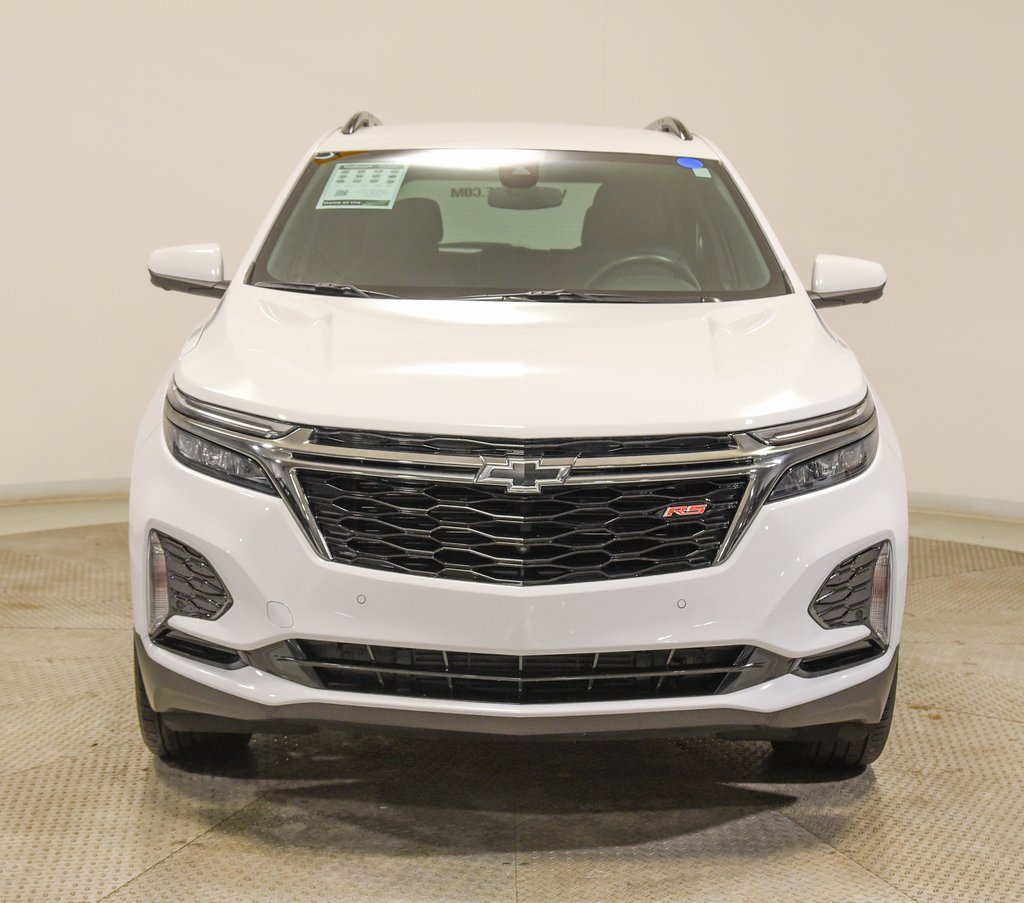 Used 2023 Chevrolet Equinox RS image 3