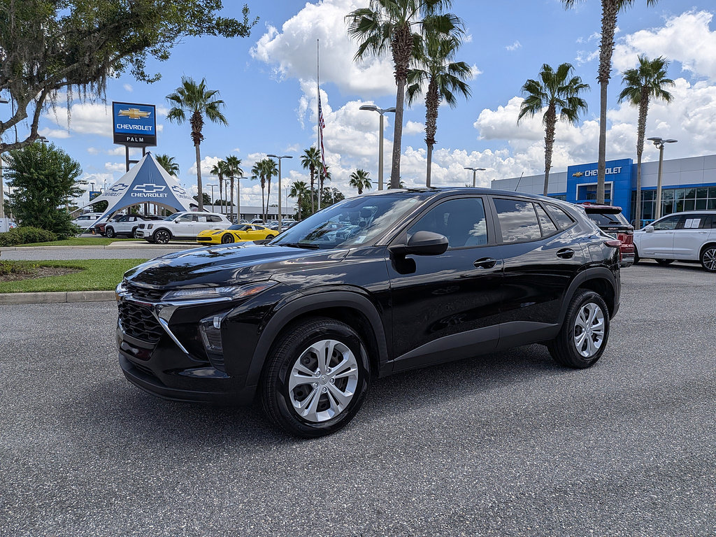 Certified 2024 Chevrolet Trax LS w/ Driver Confidence Package FWD image 7