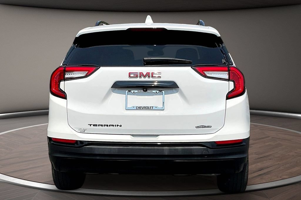 Used 2023 GMC Terrain SLT w/ Elevation Edition FWD image 5
