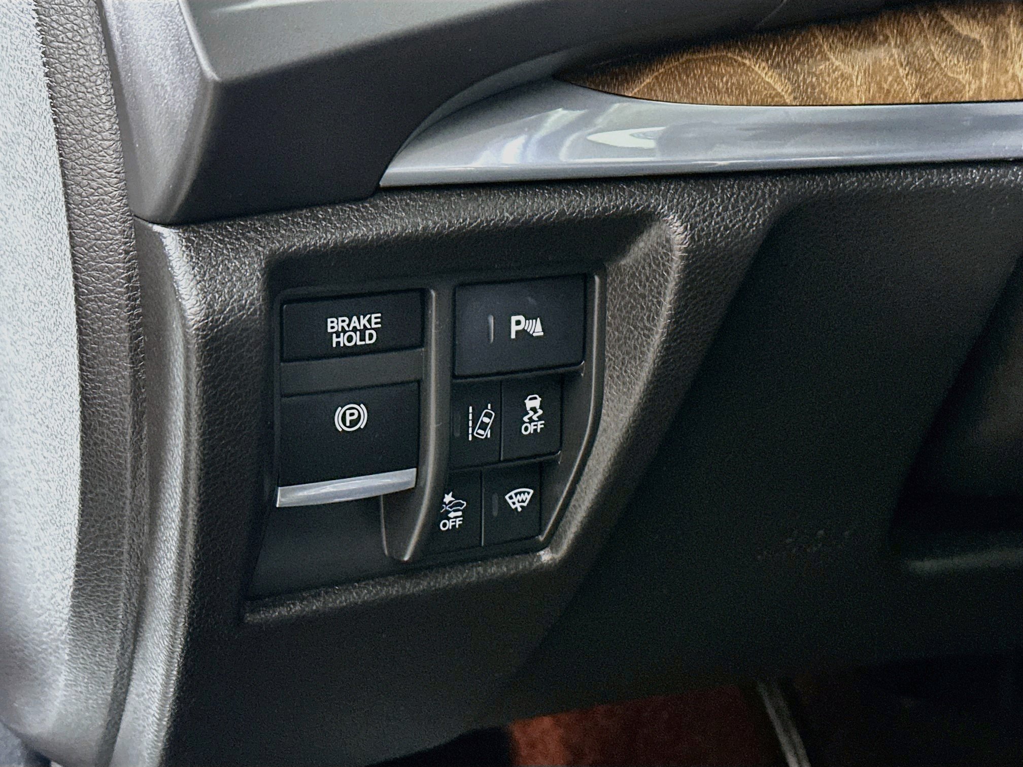 Used 2017 Acura MDX SH-AWD image 10