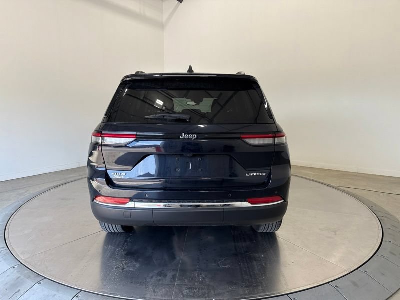 Used 2024 Jeep Grand Cherokee Limited AWD/4WD image 6