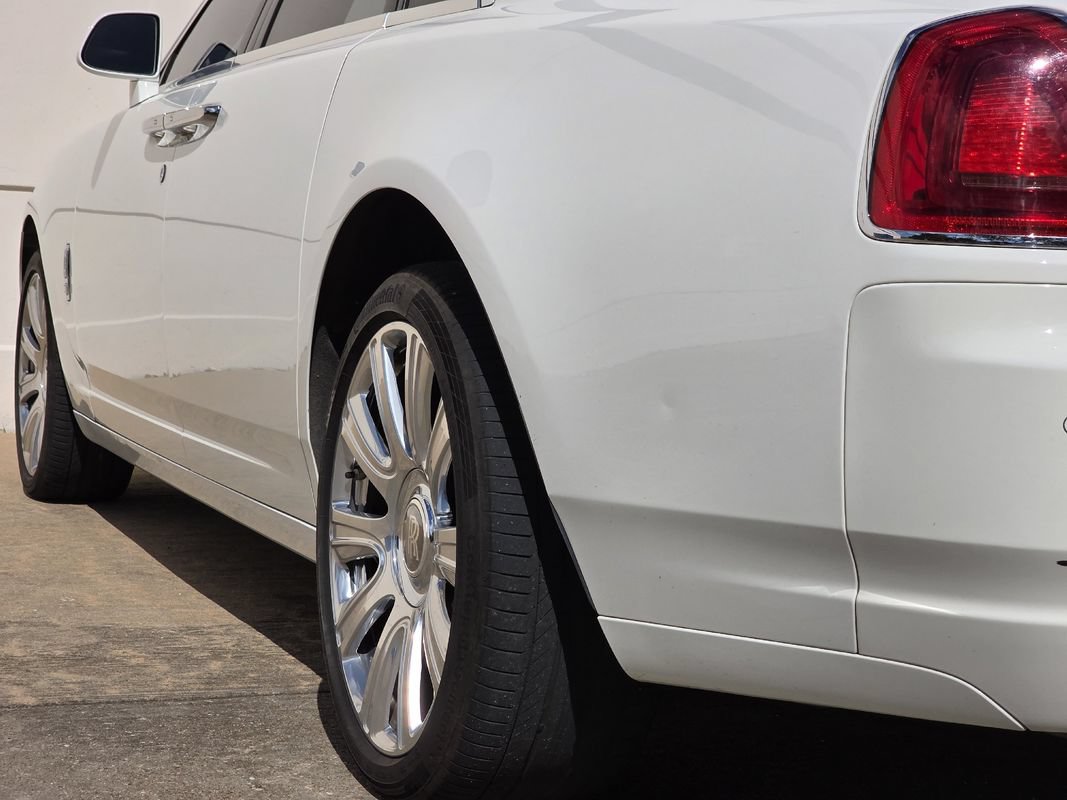 Used 2016 Rolls-Royce Ghost RWD image 39