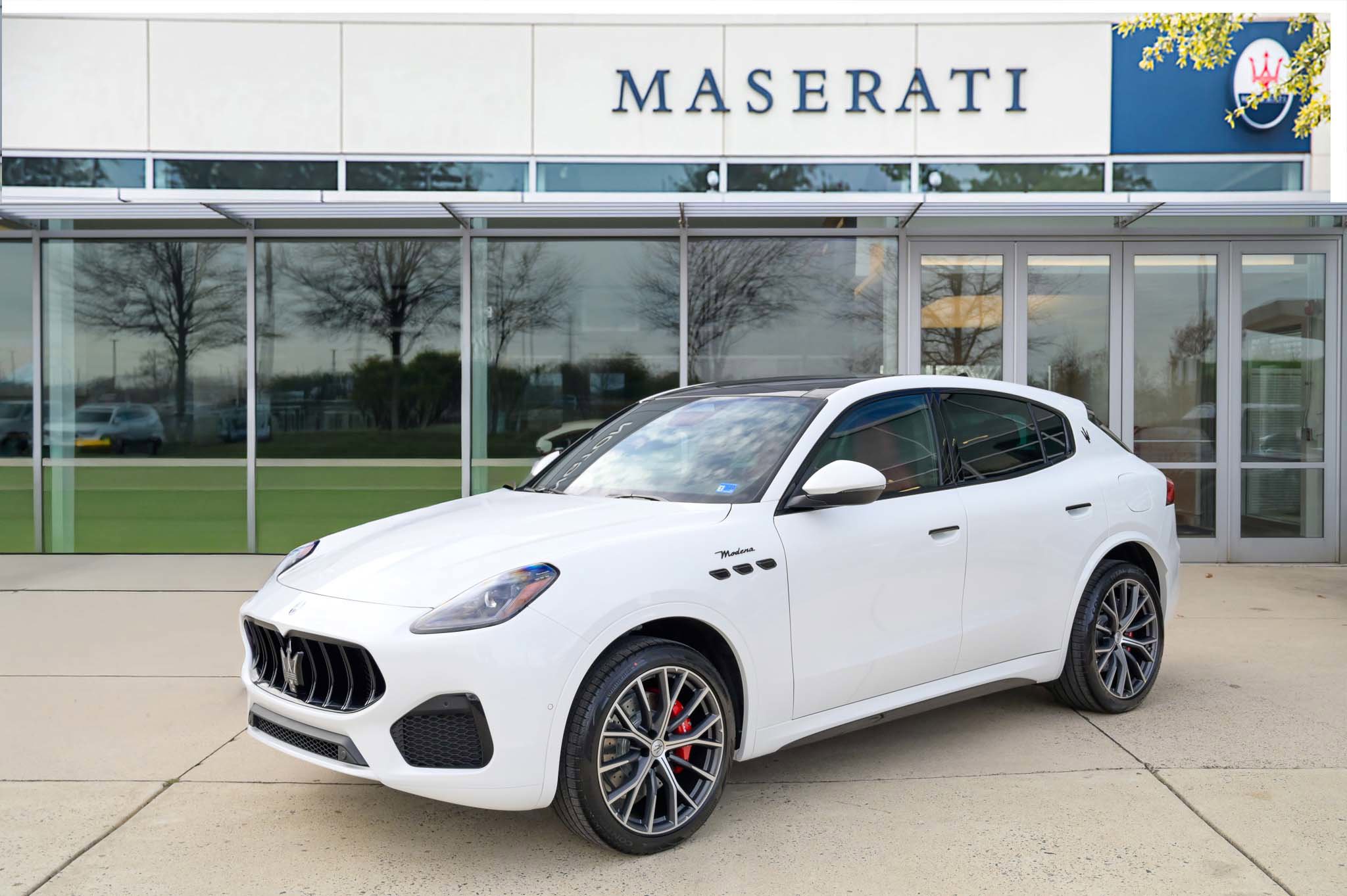 New 2026 Maserati Grecale Modena image 1