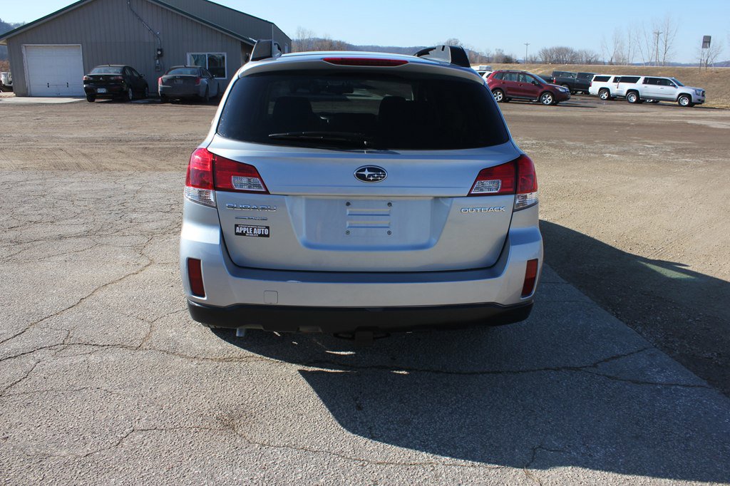 Used 2013 Subaru Outback 2.5i Premium image 7