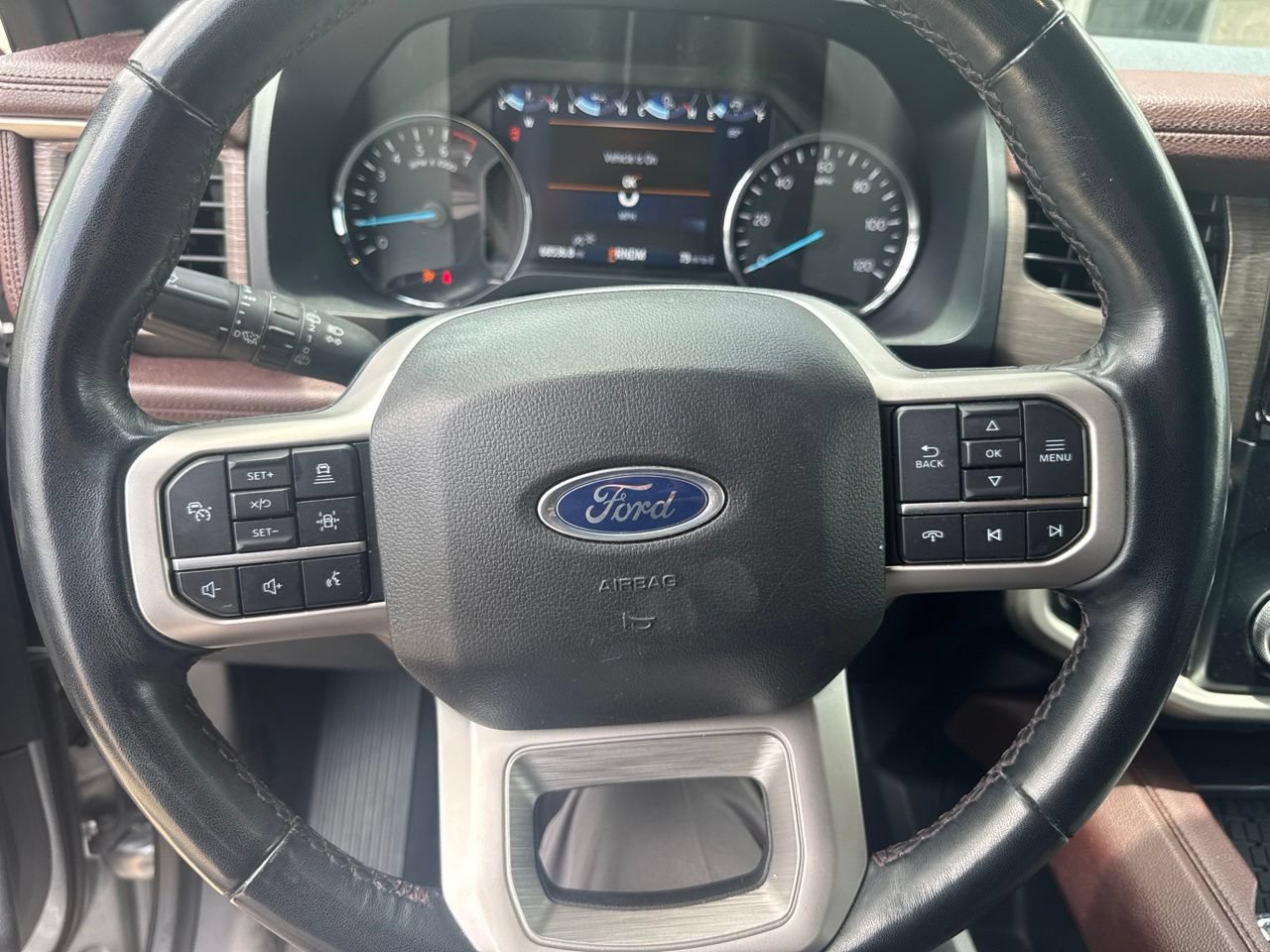 Used 2024 Ford Expedition Limited RWD image 10