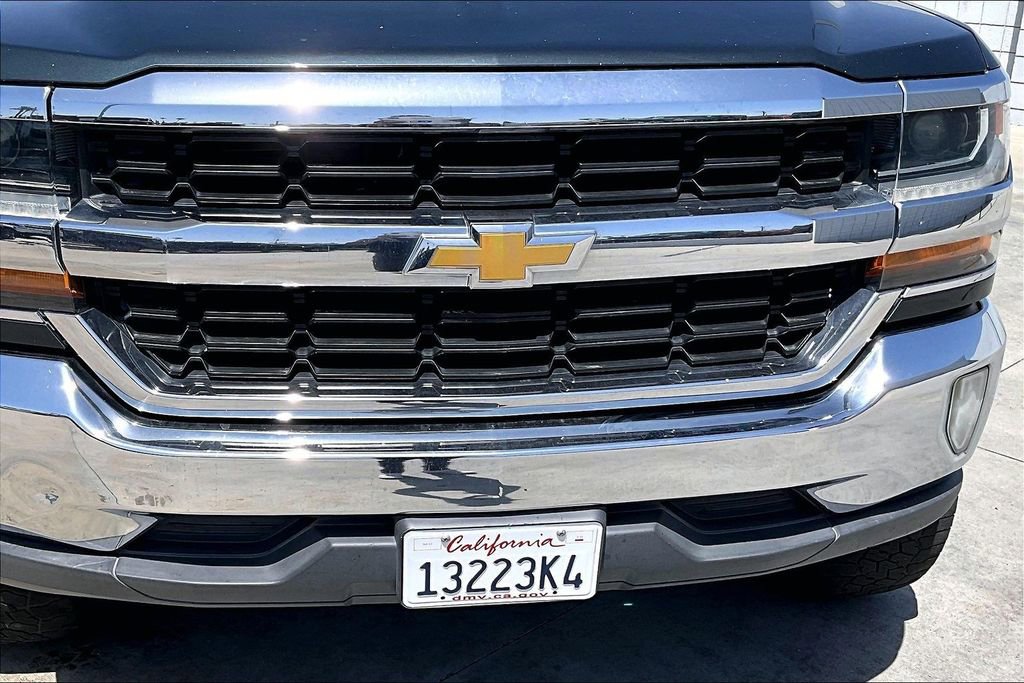 Used 2017 Chevrolet Silverado 1500 LT w/ All Star Edition image 30