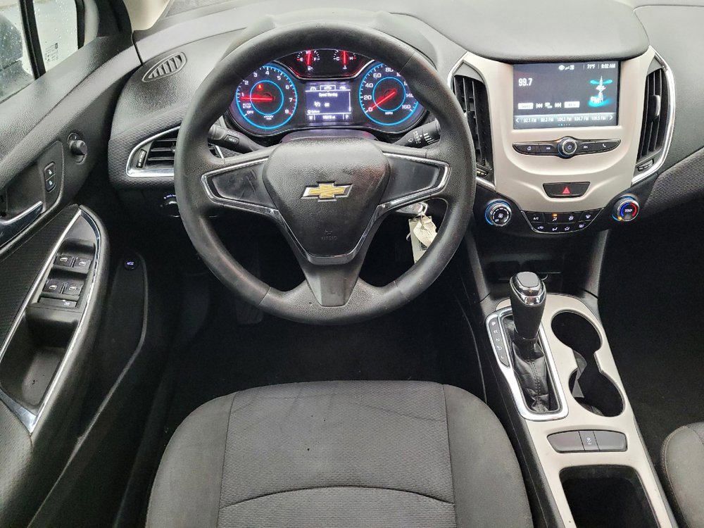 Used 2018 Chevrolet Cruze LS FWD image 22
