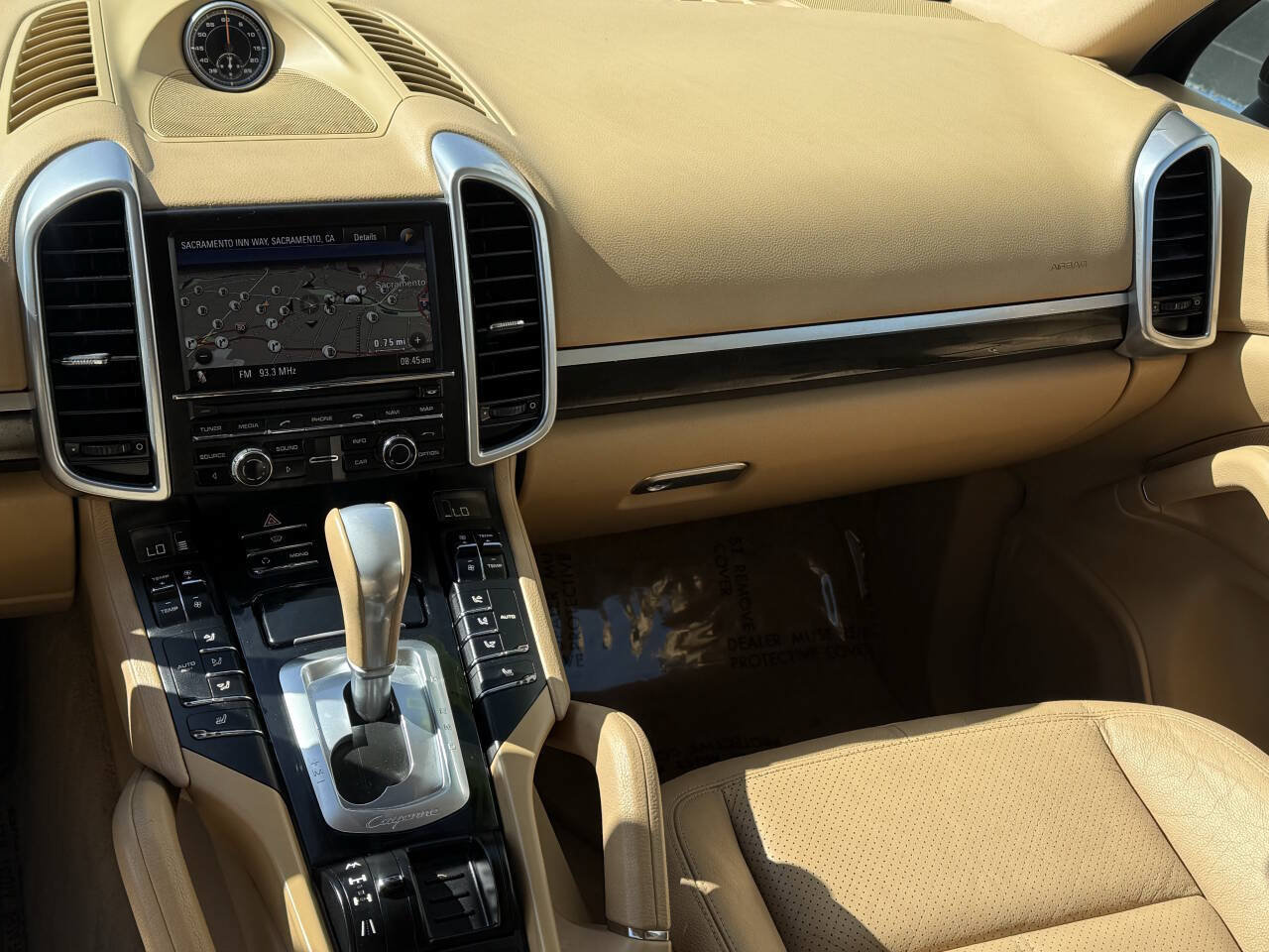 Used 2012 Porsche Cayenne AWD/4WD image 6