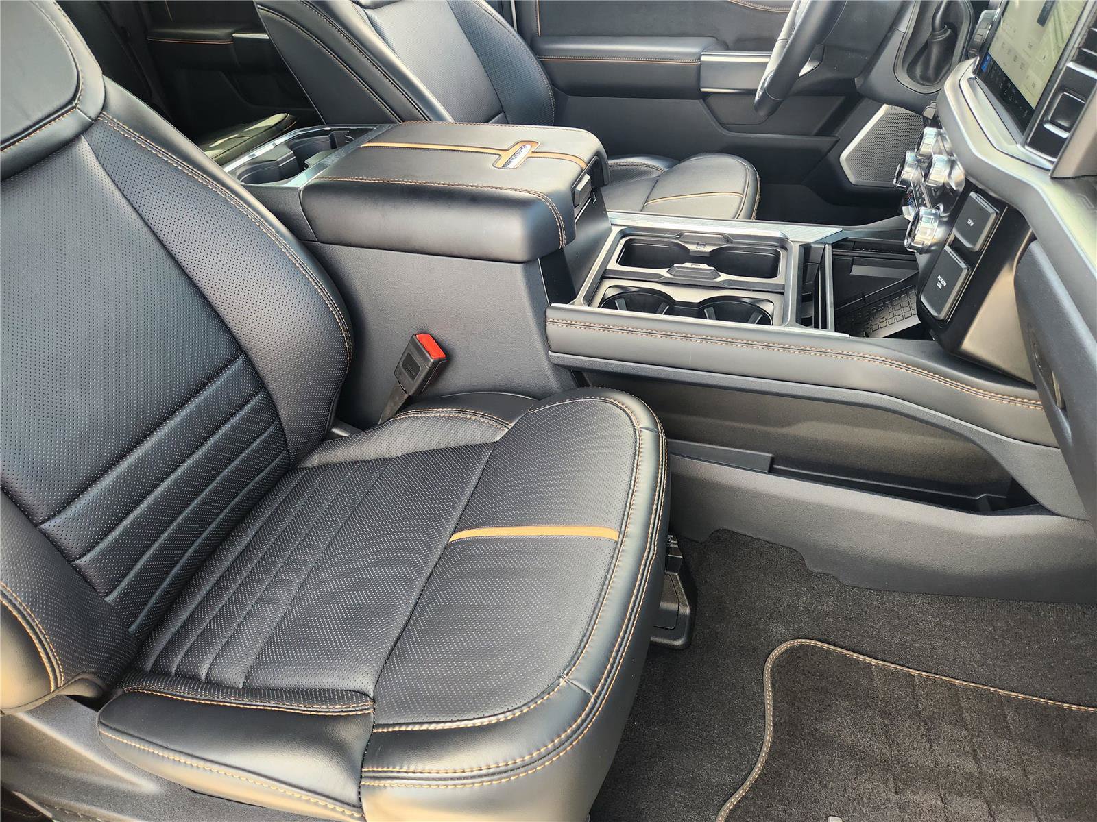 Used 2024 Ford F250 Platinum AWD/4WD image 11