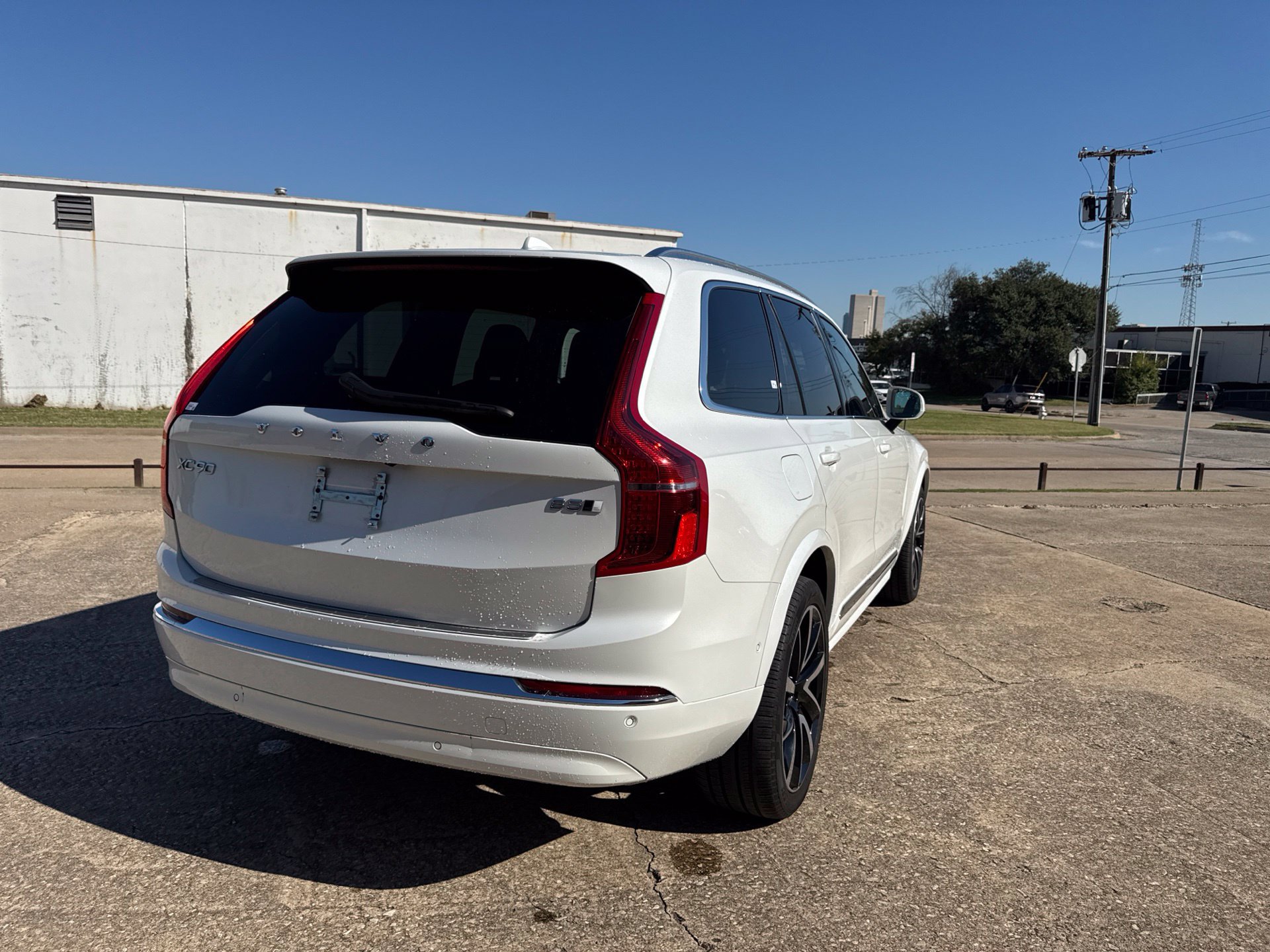 Used 2023 Volvo XC90 B5 Plus w/ Protection Package Premier AWD/4WD image 5
