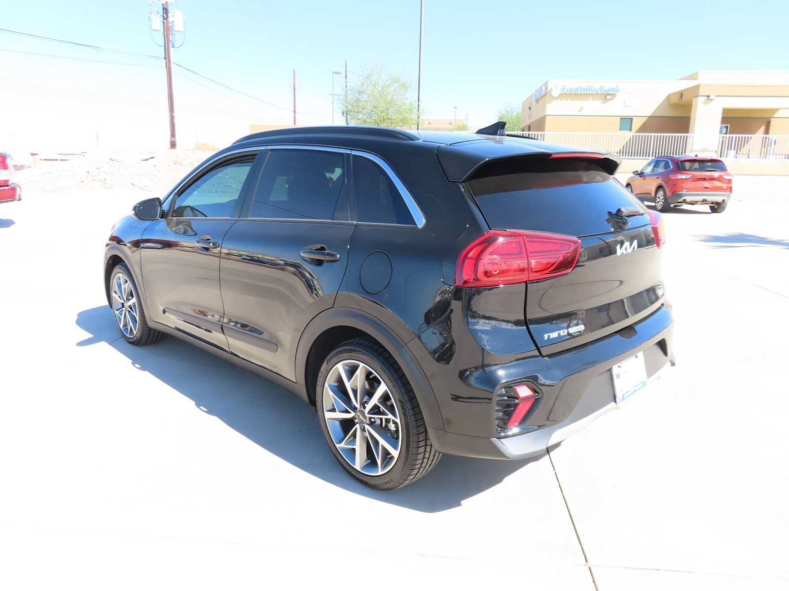 Used 2022 Kia Niro Touring Special Edition FWD image 7