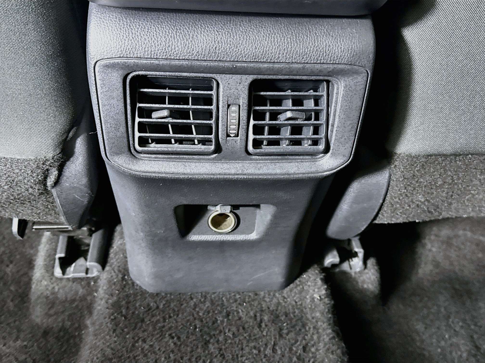 Certified 2025 Toyota RAV4 LE AWD/4WD image 24