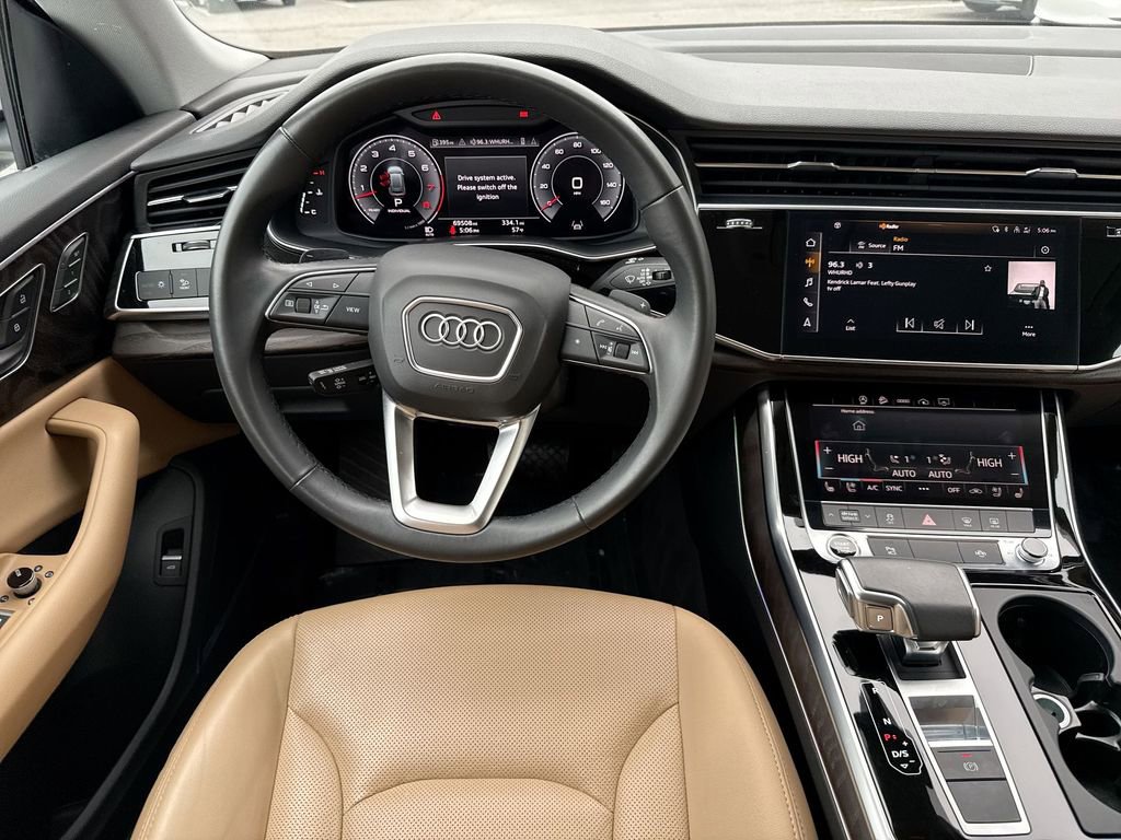 Used 2021 Audi Q8 Premium Plus w/ Premium Plus Package image 22