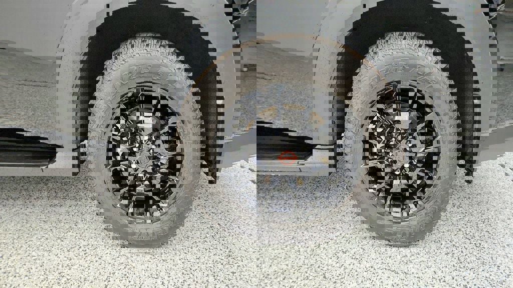 Used 2025 Nissan Armada PRO-4X w/ Pro-4X Premium Package image 9