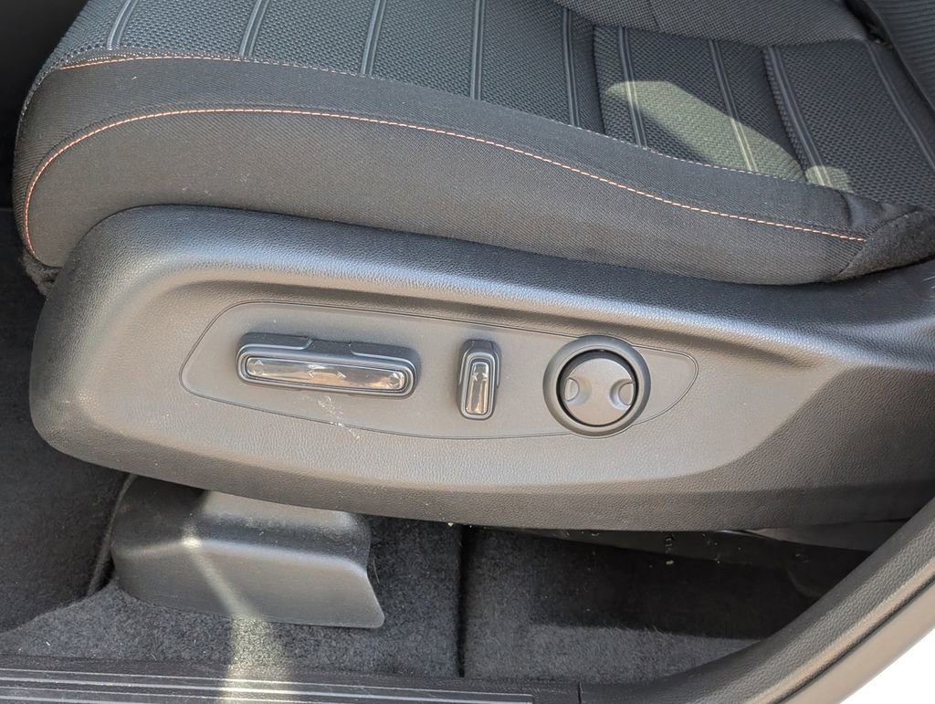 Used 2026 Honda CR-V Sport image 11