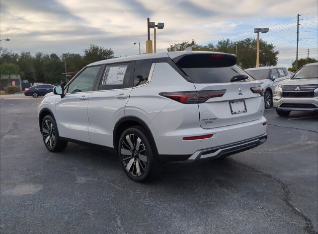 New 2026 Mitsubishi Outlander SE FWD image 8