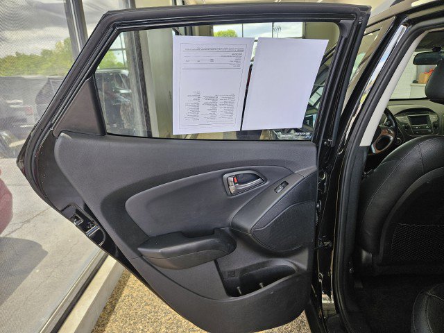 Used 2015 Hyundai Tucson SE FWD image 16