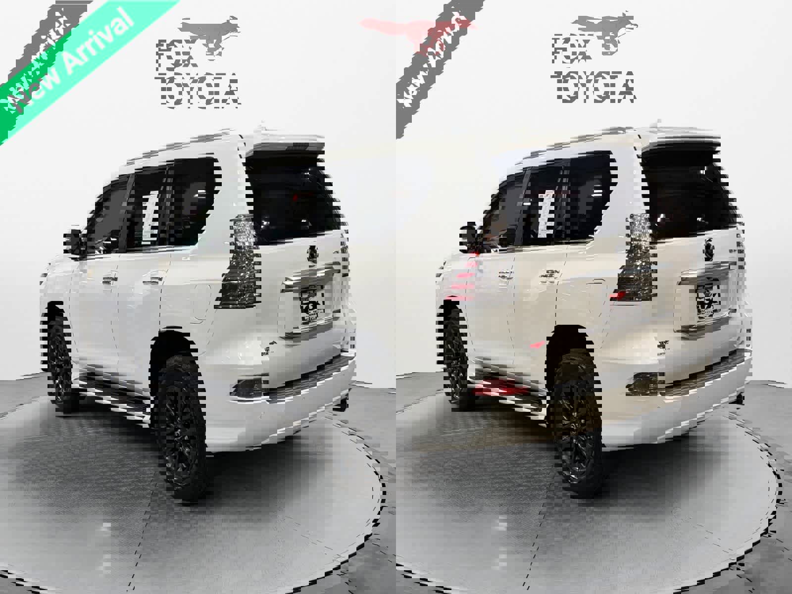 Used 2020 Lexus GX 460 Premium w/ Premium Package image 4