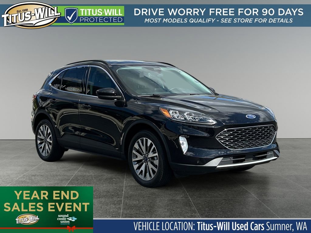 Used 2022 Ford Escape Titanium w/ Class II Trailer Tow Package image 1