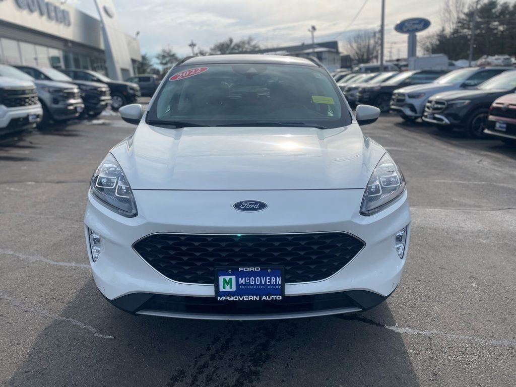 Used 2022 Ford Escape Titanium w/ Class II Trailer Tow Package image 10