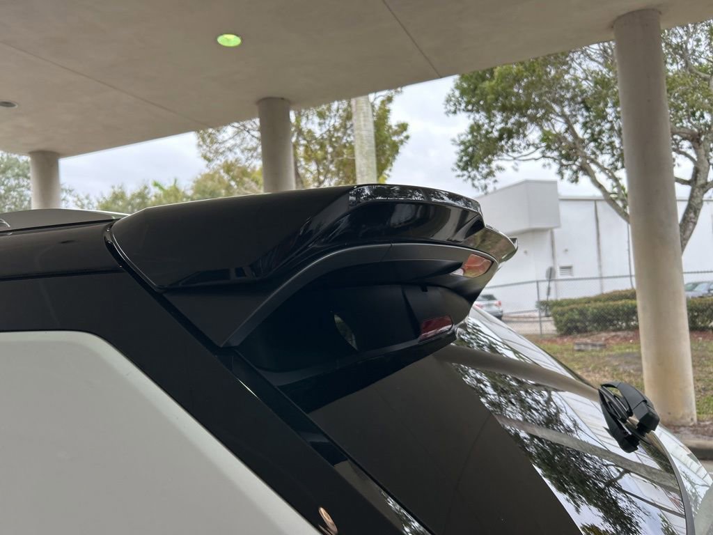 New 2026 Mitsubishi Outlander SEL image 18