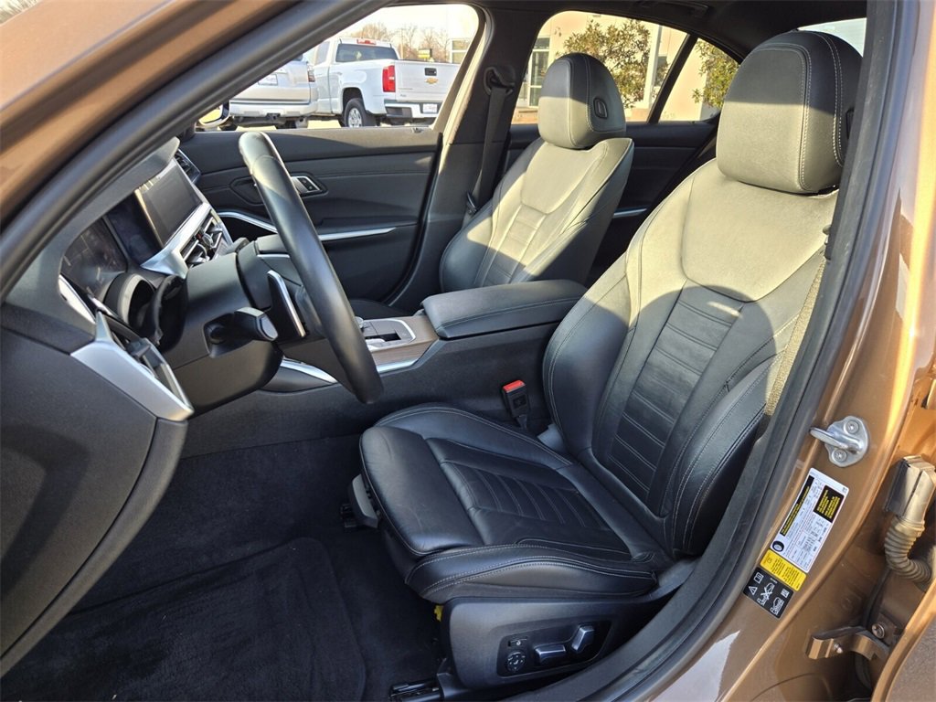 Used 2019 BMW 330i xDrive Sedan w/ Convenience Package image 9
