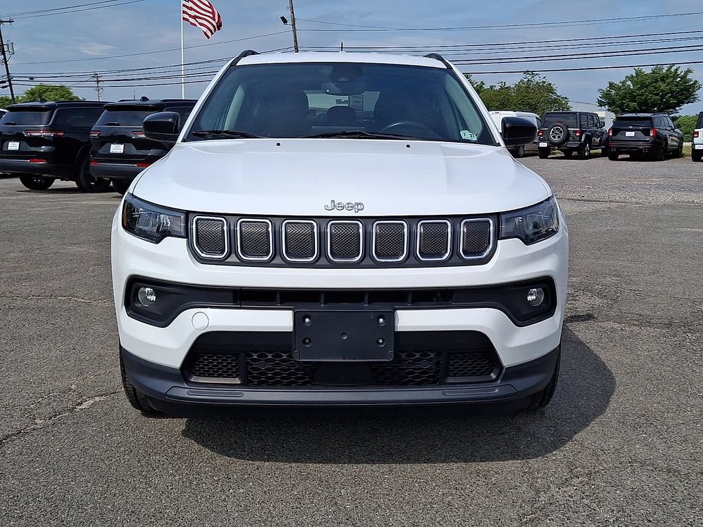 Used 2022 Jeep Compass Latitude AWD/4WD image 5