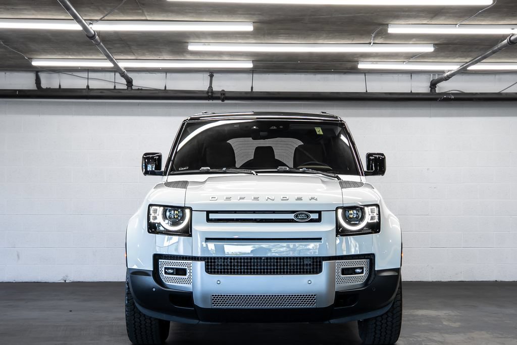 Used 2025 Land Rover Defender 110 S AWD/4WD image 8
