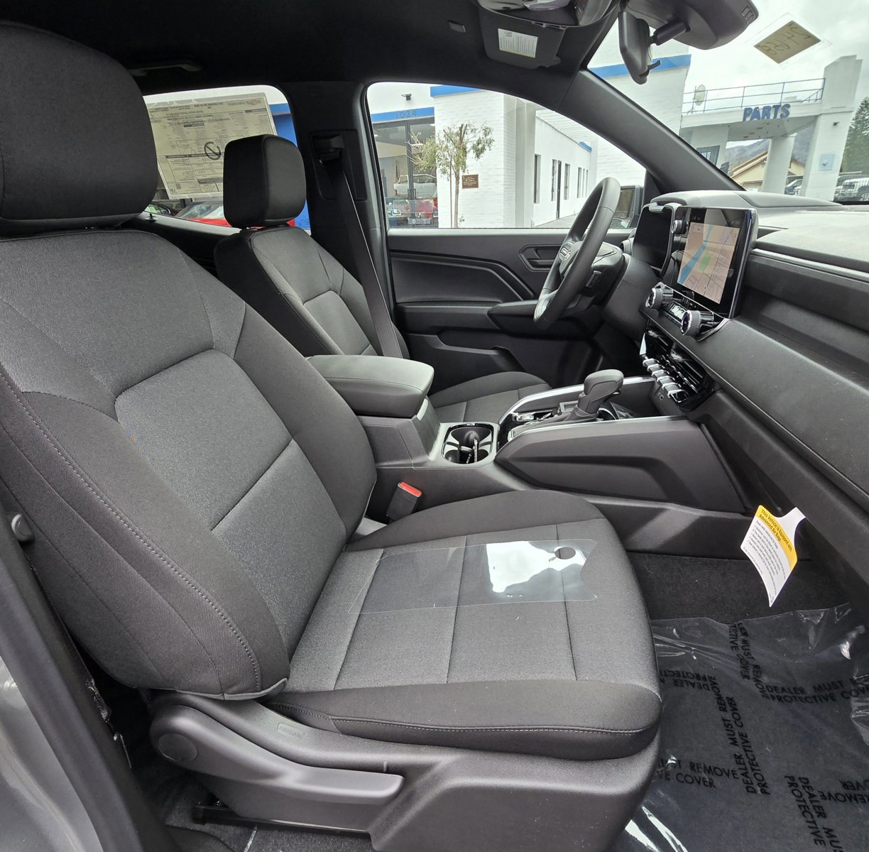 Used 2024 Chevrolet Colorado W/T w/ Technology Package image 12