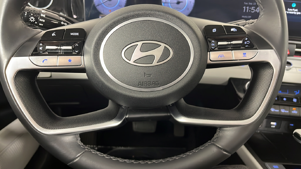Used 2024 Hyundai Elantra Limited FWD image 24