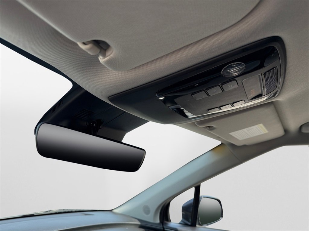 Used 2024 Kia Carnival LX image 27