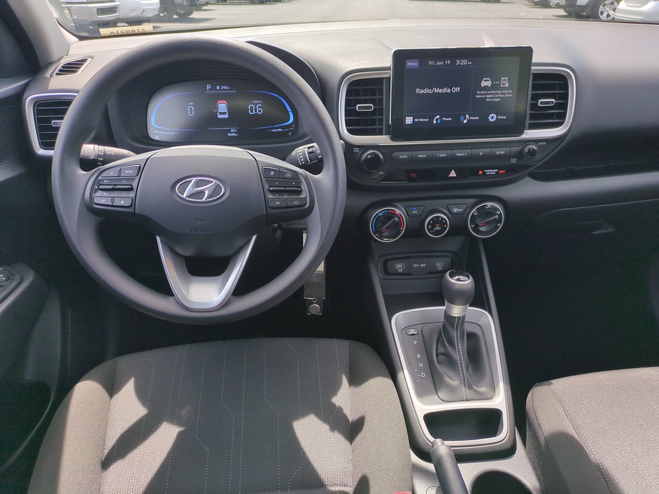 Used 2026 Hyundai Venue SE FWD image 27