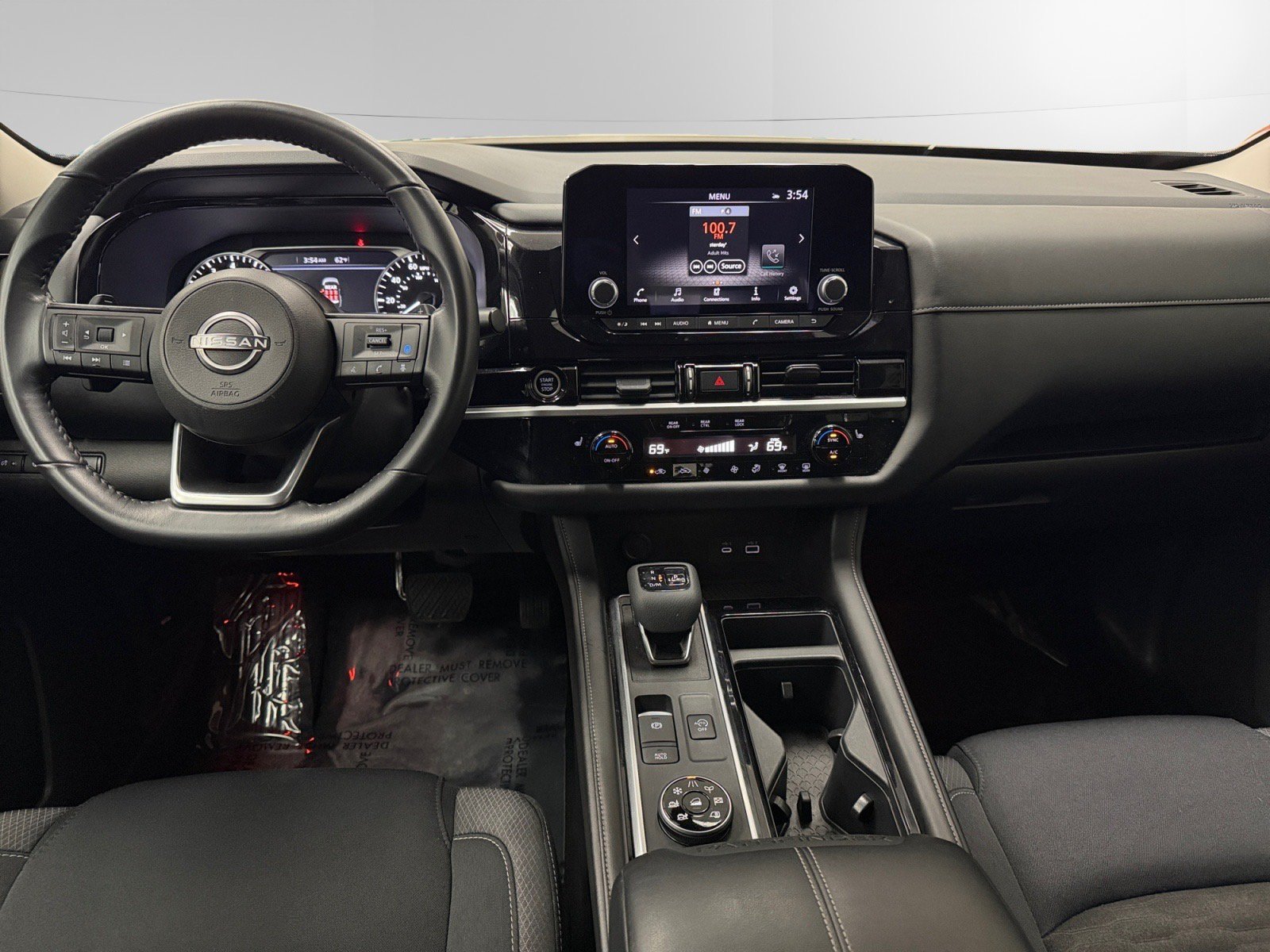 Used 2024 Nissan Pathfinder SV AWD/4WD image 10