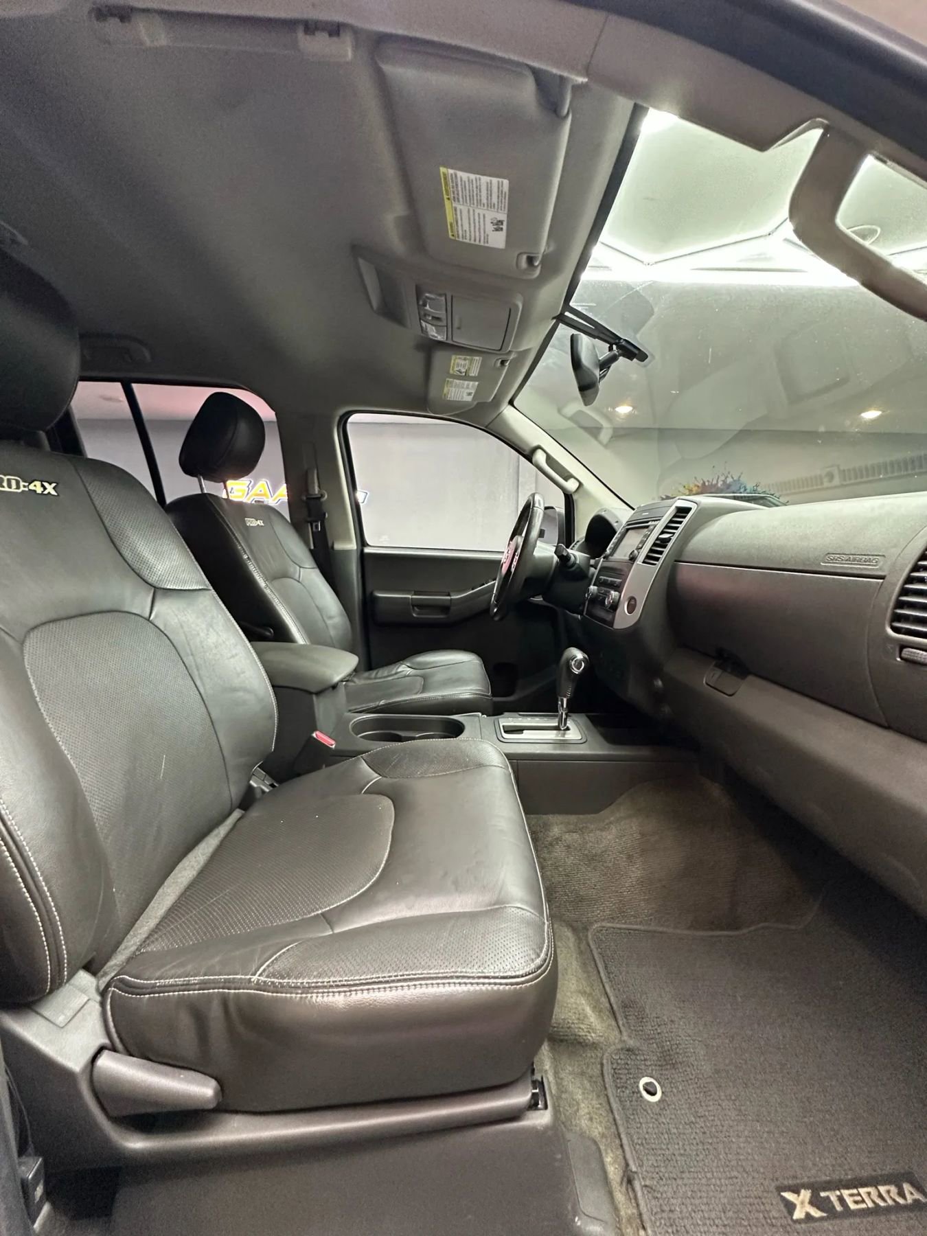 Used 2013 Nissan Xterra PRO-4X w/ Pro-4x Leather Pkg image 29