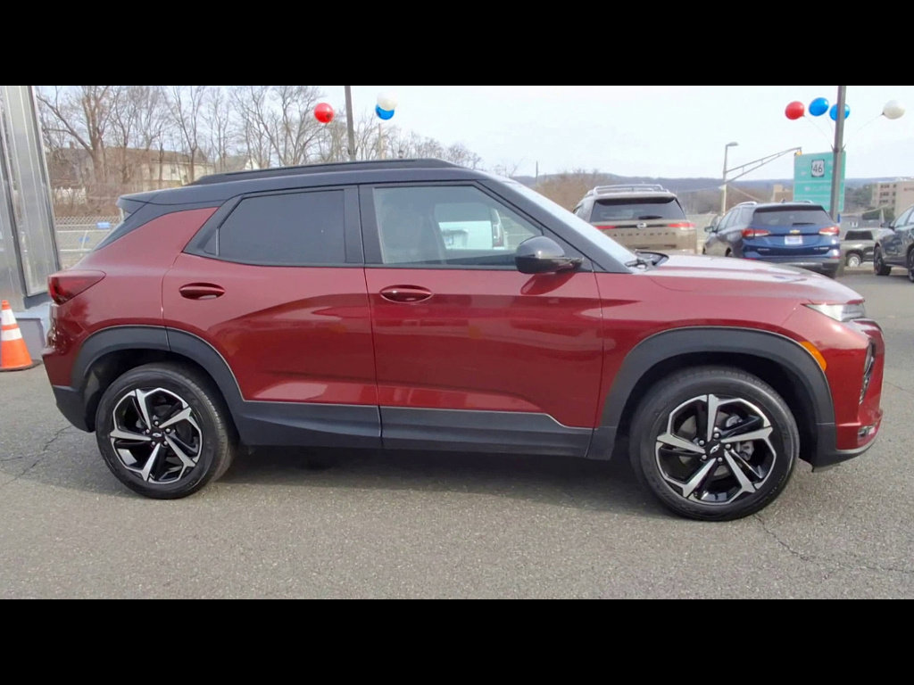 Certified 2023 Chevrolet TrailBlazer RS w/ Sun and Liftgate Package image 9