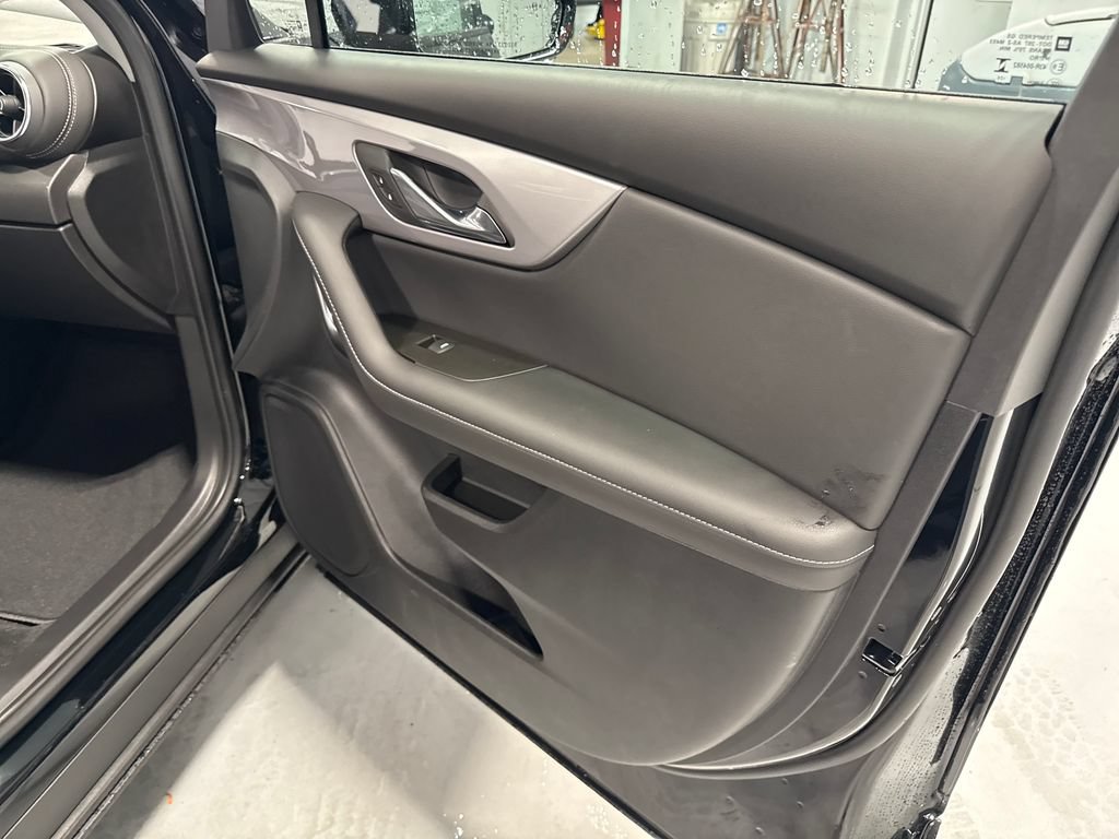 New 2026 Chevrolet Blazer LT FWD image 34