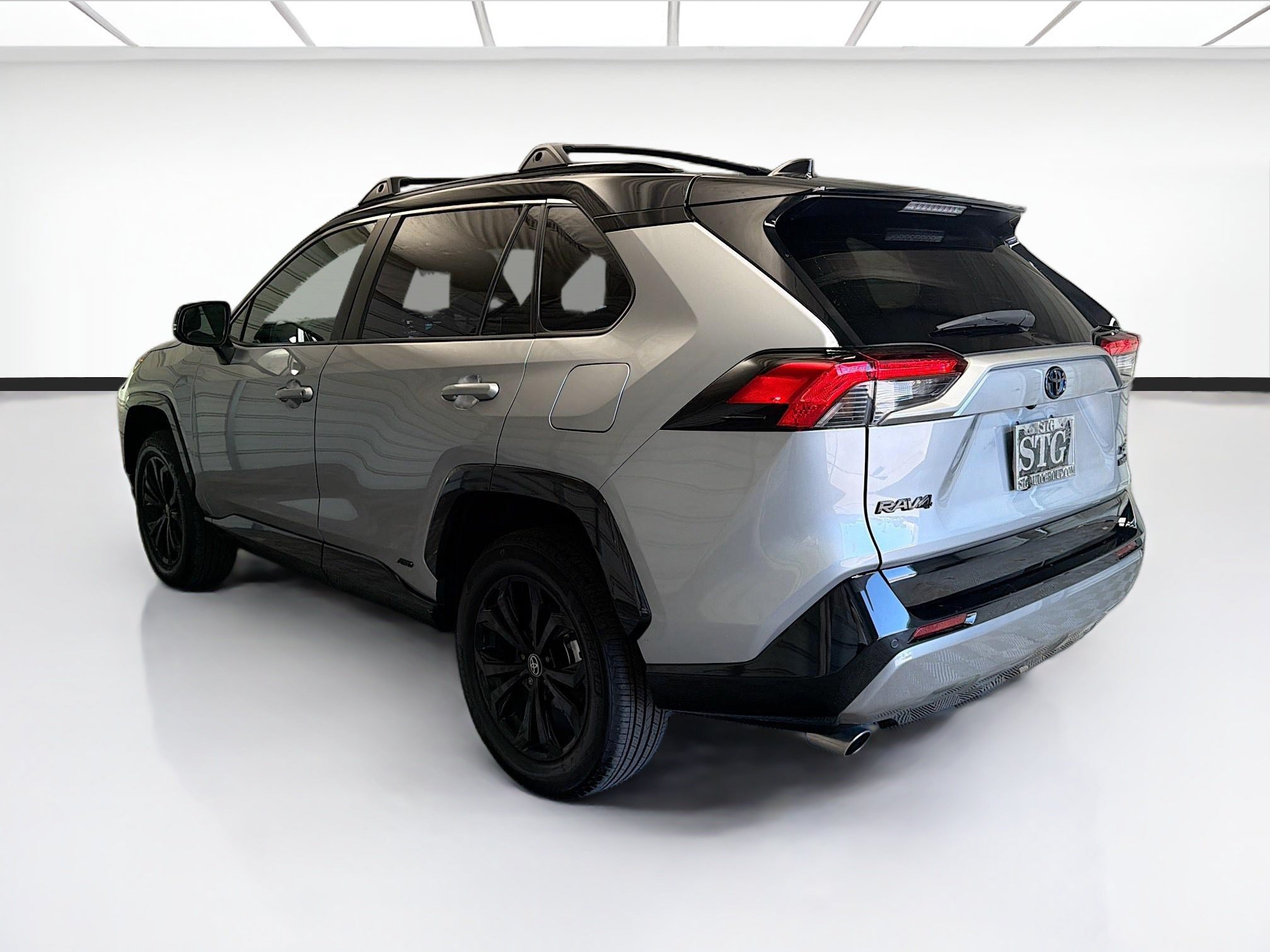 Used 2024 Toyota RAV4 XSE w/ Advanced Technology Package AWD/4WD image 6
