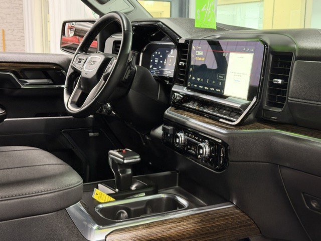 Certified 2023 GMC Sierra 1500 Elevation w/ Preferred Package AWD/4WD image 9
