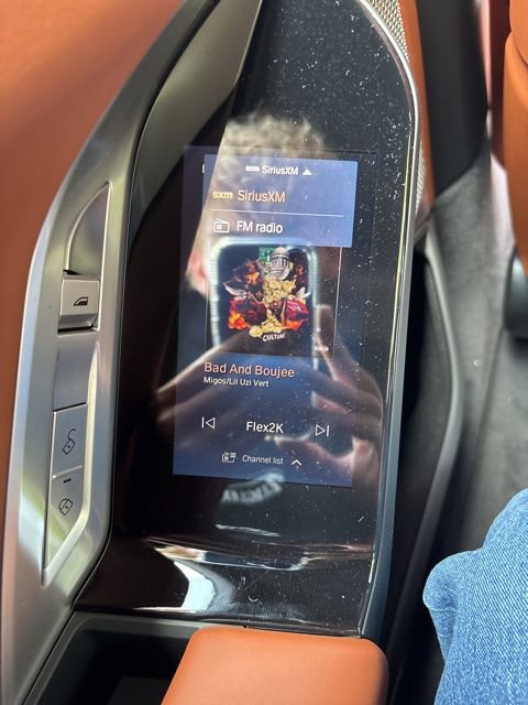 Used 2025 BMW 750e xDrive image 20