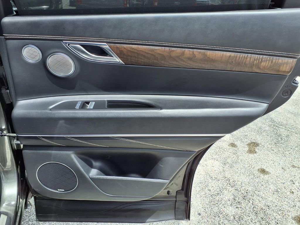 Used 2024 Genesis GV80 3.5T AWD/4WD image 15