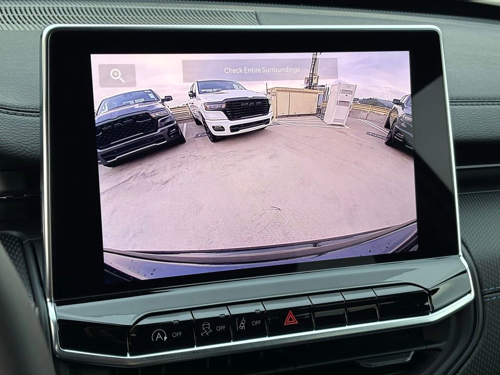 New 2026 Jeep Compass Altitude image 14