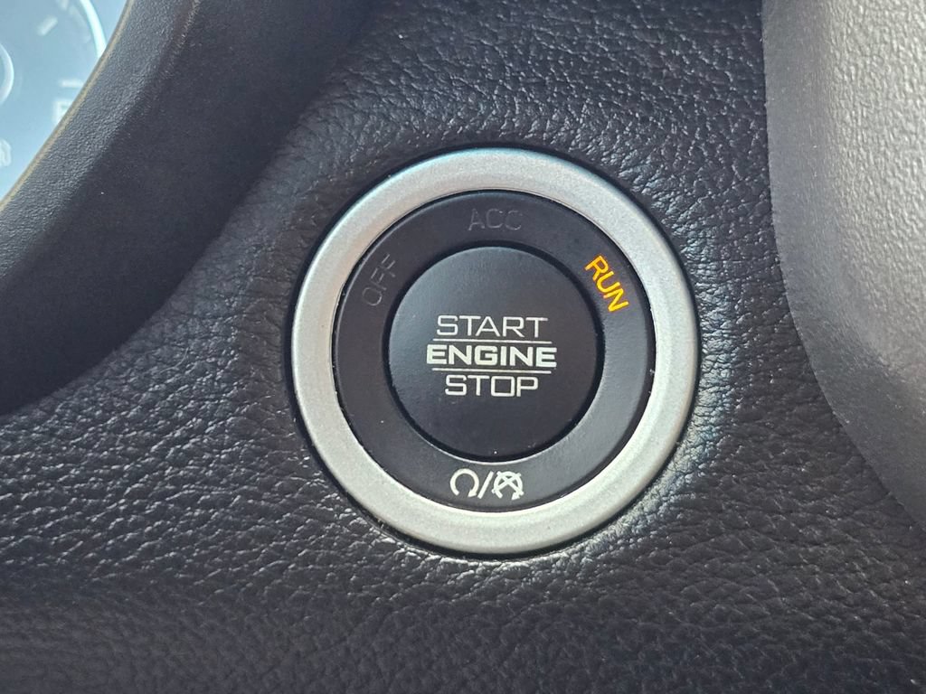 Used 2023 RAM 1500 Laramie AWD/4WD image 33