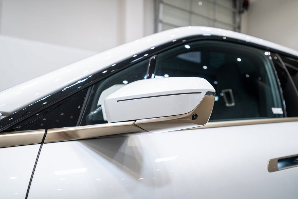 Used 2023 BMW iX xDrive50 w/ Ultimate Package 2 image 12