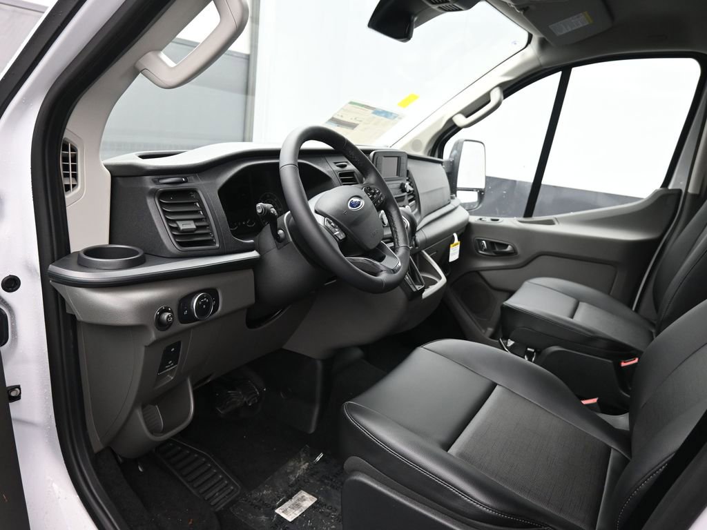 New 2025 Ford Transit 150 Low Roof image 19