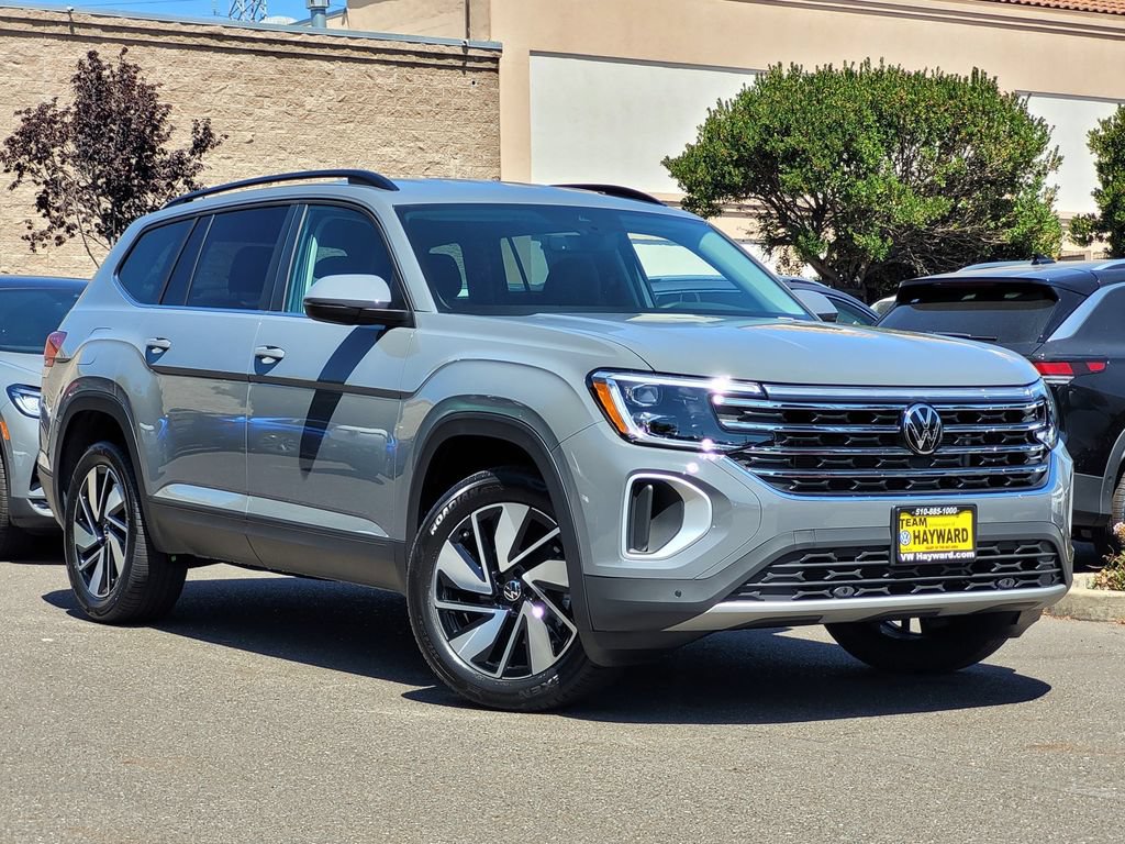 New 2026 Volkswagen Atlas SE FWD image 2
